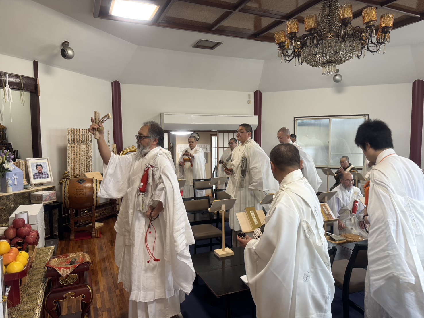 修法師会による國祷会の様子